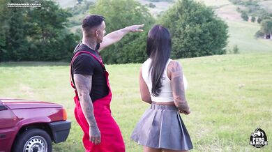 Italian farmer fucks a big-ass Colombian outdoors - Lucas Peracchi & Mariana Martix