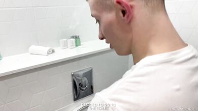 Sex in the shower with charming beauty Vika Lita • Nick Morris