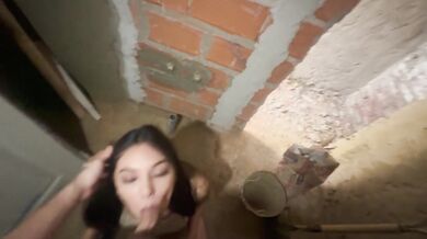 The bricklayer did a good job, so I gave him a blowjob as a reward