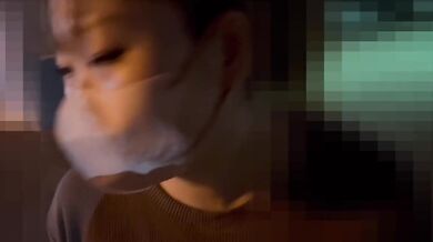 A night walk while putting a remote control vibrator on my Japanese girlfriend My first toilet sex