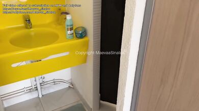SWINGER COUPLE - My husband films me and the condom breaks while I fuck with a libertin