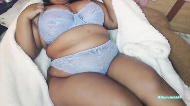 Teasing my pretty pussy and spreading my ass(how long would you last without touching?)