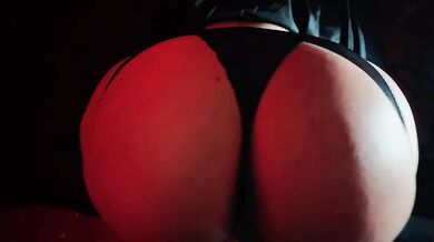 Kinkybliss's half-sister with a huge ass and tits was going to her boyfriend's house naked, but I fucked her rough and came on her leather coat