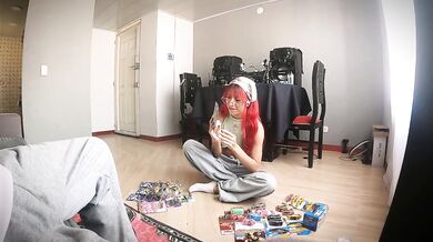 POV GF EXPERIENCE l You're LOOKING mini cars and SMOKING with your gf and she gets HORNY to get your CUM!