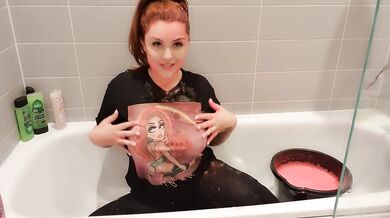 Messy Gunge Play - Gunging Mandy Foxxx Merch Tshirt