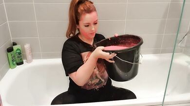 Messy Gunge Play - Gunging Mandy Foxxx Merch Tshirt