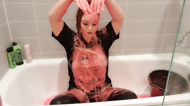Messy Gunge Play - Gunging Mandy Foxxx Merch Tshirt