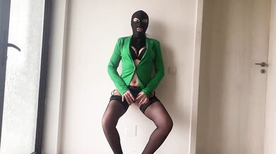 Naughty Secretary in Stockings & Green Blazer – Lascivious Dance & Office Blowjob