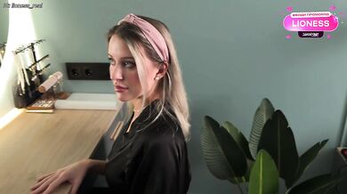 I Wanted My Stepmom To Appreciate My Cock, and she Gave Me My First Sexual Experience