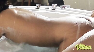 My girlfriend´s sexy body and big ass
