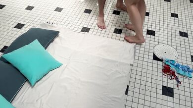 Wife gets spitroasted at public pool ending in huge double facial / Amateur hotwife