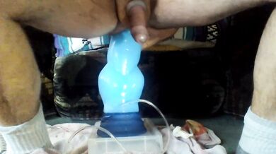 Grinding My Ass To One Of My Sex Playlist