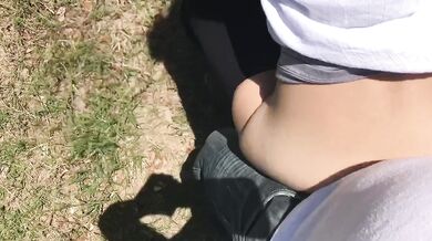 Teen girl diosaera cum at the same time with her partner and squirt like a