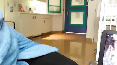Hospital visitors give a quick blowjob, horny teen.