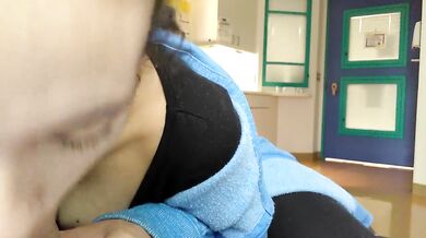 Hospital visitors give a quick blowjob, horny teen.