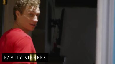 FAMILY SINNERS - Sex Deprived Blondie Gets Fucked By Her Step Brother And Squirts On His Dick