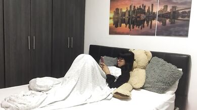 I masturbate my pussy thinking about my lover and make a video