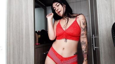 look how perfect  body is