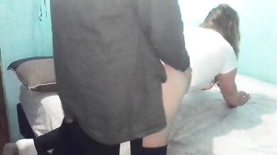 tengo sexo de perrito con chica de remera blanca en pleno invierno