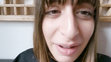 Squirt & Italian Dirty Talk – Silvia Soprano rides me, moans hard and swallows my cum!