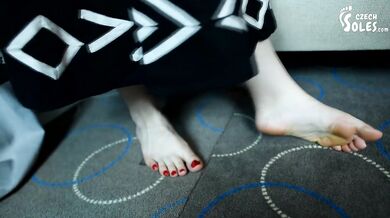 Amazing bare feet of a naughty girl! (foot teasing, barefoot tease, sexy feet, sexy soles and toes)