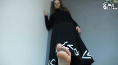 Amazing bare feet of a naughty girl! (foot teasing, barefoot tease, sexy feet, sexy soles and toes)