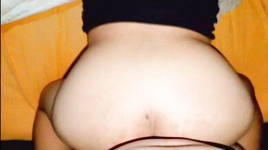 My girlfriend cums several times in SQUIRT, I ended up cumming in her delicious ass