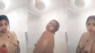 Puta se baña muy sexy