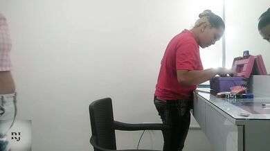 le soy infiel a mi esposo con la estilista