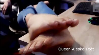 My curved feet on your face