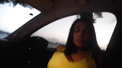 Cojimos en el auto y se trago toda la lechita