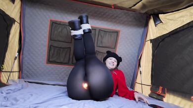 Slutty Camper Shows off Light Up Butt Pug And Rooftop Tent