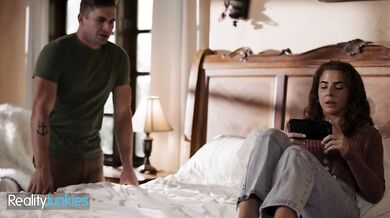 REALITYJUNKIES - Lumi Ray Gets Cozy With Her Stepbro Nathan Bronson While Their Parents Are Away
