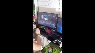 Streemer gets by the ass by a follower (fantasyglam)