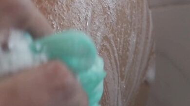 My Naughty Wife Gave Me a Wet Tease Before Washing the Car… Then Took My Cream in the Box