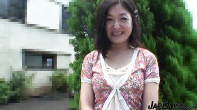 Japanese MILF Receives A Creampie