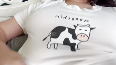 Do you watching me masturbate? I want you to hear how my vagina sounds and I talk in your ear delicious things