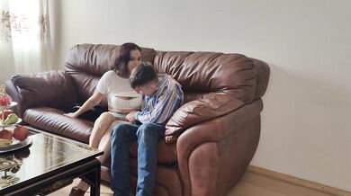 Stepmom is cool to fuck after vacation!