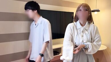 A plump and busty Japanese woman works at a hot spring, hand job and ejaculation shop.