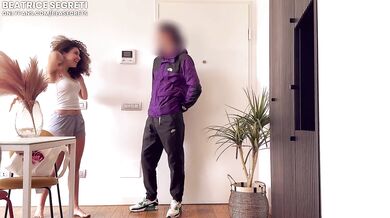 I SEDUCE THE DELIVERY BOY, HE FUCKS ME LIKE A WHORE - HE CUMS ON MY TONGUE