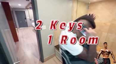 2 Keys, 1 Room! Bubble Butt Latina Jeyla Spice Gets Dicked Down By A Stranger