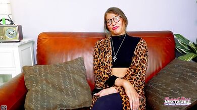 Nerdy Cutie Raelynn Enjoys A Deep Anal Bang And Eats Cum!