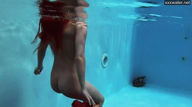 Mia Split Russian sexy gymnast