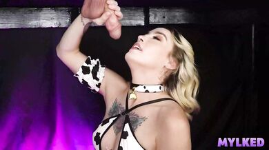 I Jizz On Hot Amateur Blonde - Milking Table Handjob
