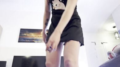 Hot and Sexy Mini Golf Girls Contest in a Handjob Challenge to make a cock Cums first Game