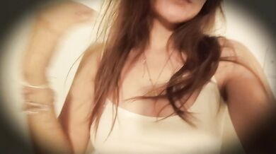 beautiful mexican model masturbating and moaning rich