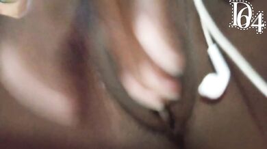 Look how my wet pussy sounds