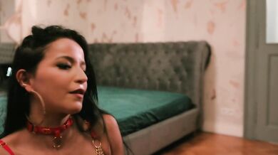 Stacy Cruz, Alexis Crystal, Miss Kataleya in New Rules - Chapter 2 Highlights