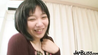 Japanese MILF Getting Fucked Without A Condom