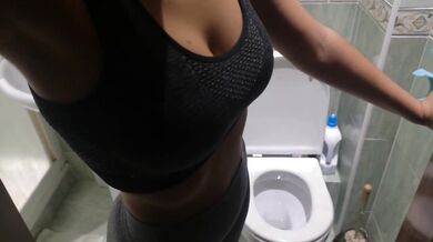 I fuck the housewife for money when my wife was away